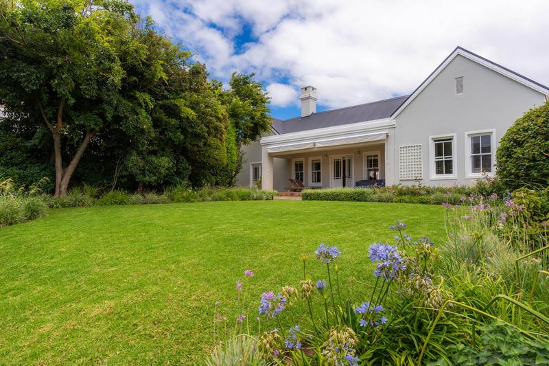 To Let 4 Bedroom Property for Rent in Steenberg Estate Western Cape